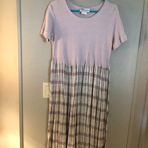 MG Apparel women's pink dress Size Large